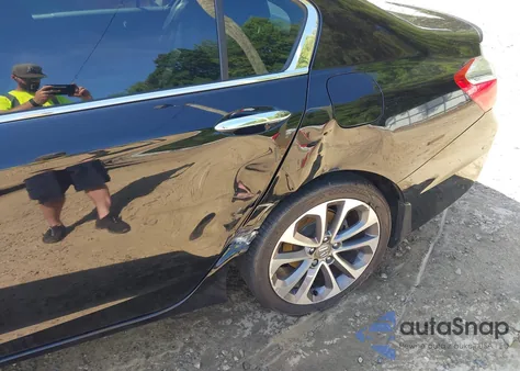 2015 Honda Accord Sport from USA, damaged, VIN 1HGCR2F54FA065813